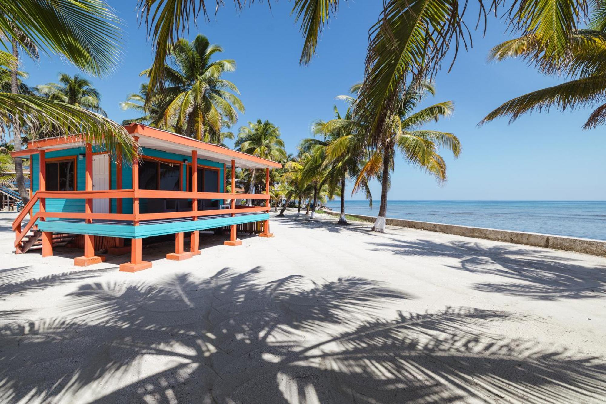 Blue Marlin Beach Resort Dangriga Zewnętrze zdjęcie