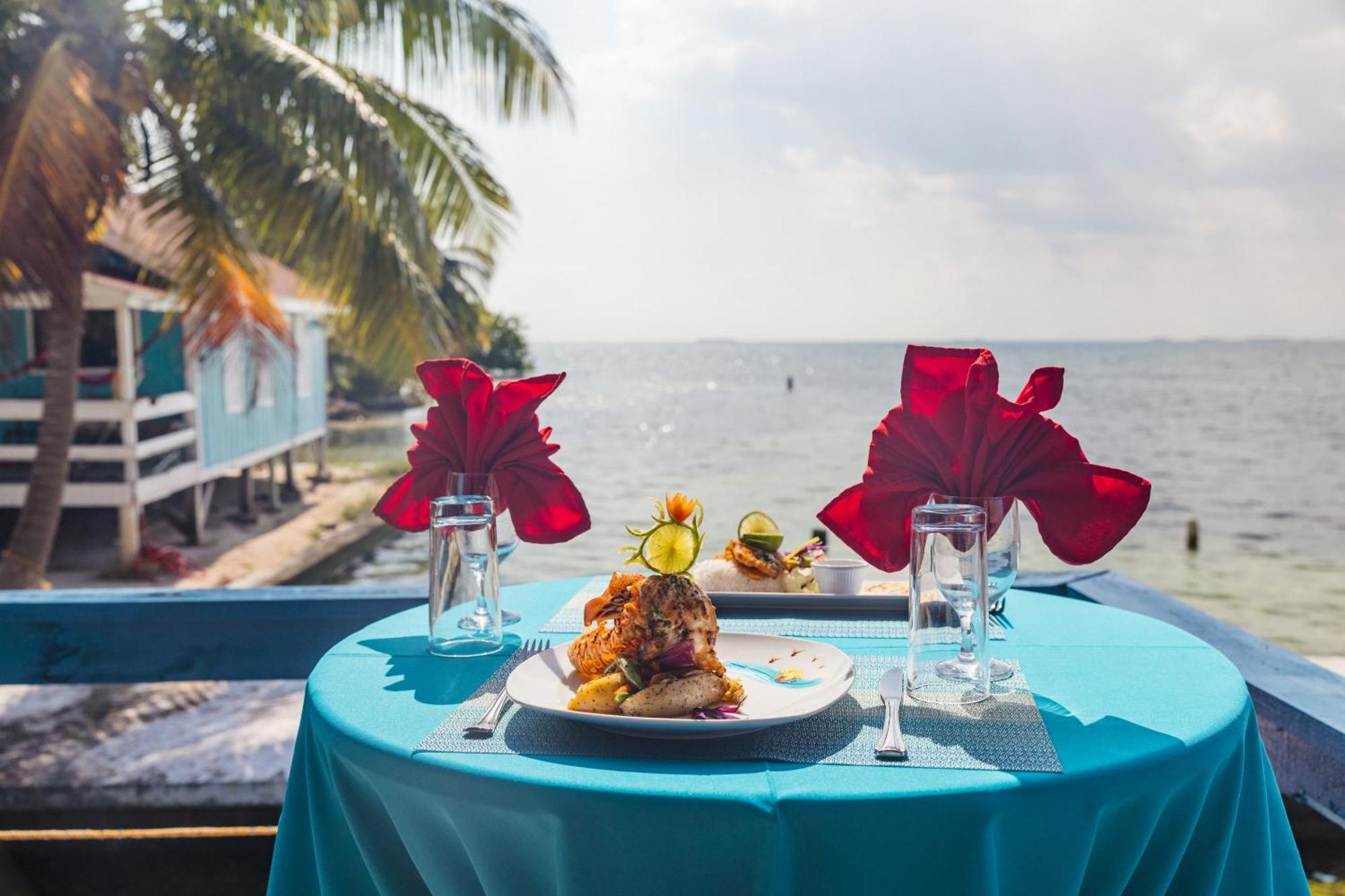 Blue Marlin Beach Resort Dangriga Zewnętrze zdjęcie