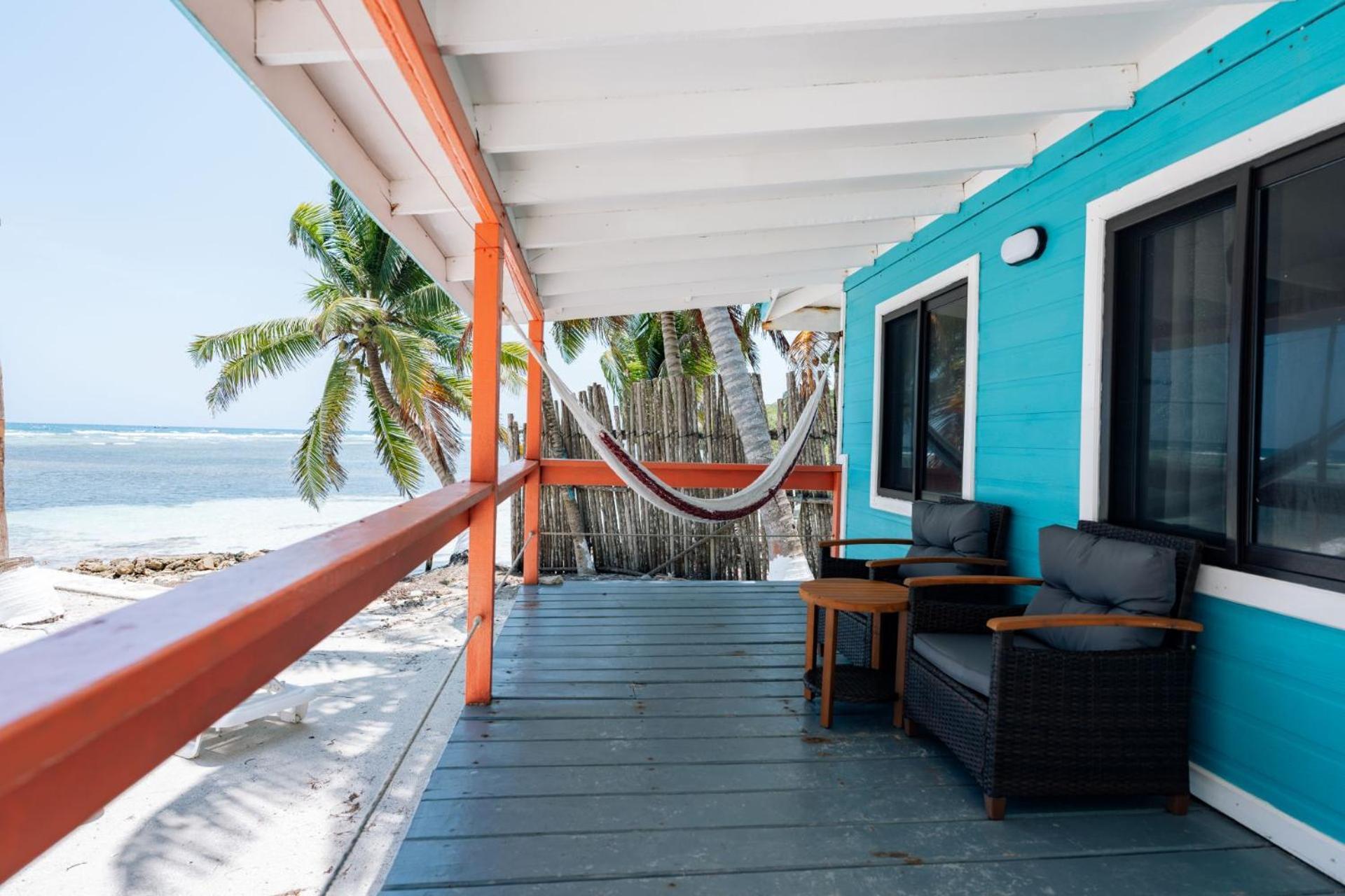 Blue Marlin Beach Resort Dangriga Zewnętrze zdjęcie