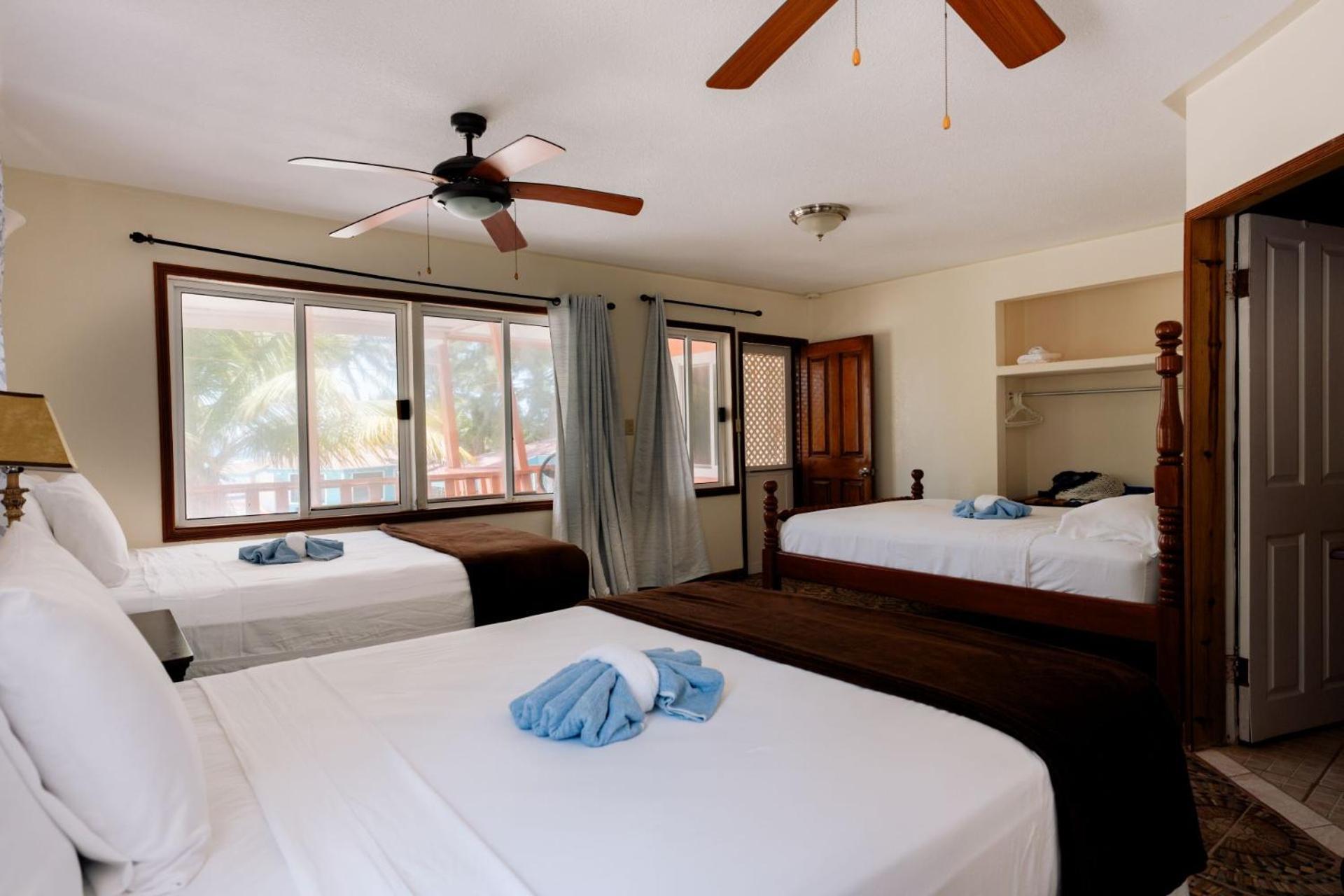 Blue Marlin Beach Resort Dangriga Zewnętrze zdjęcie