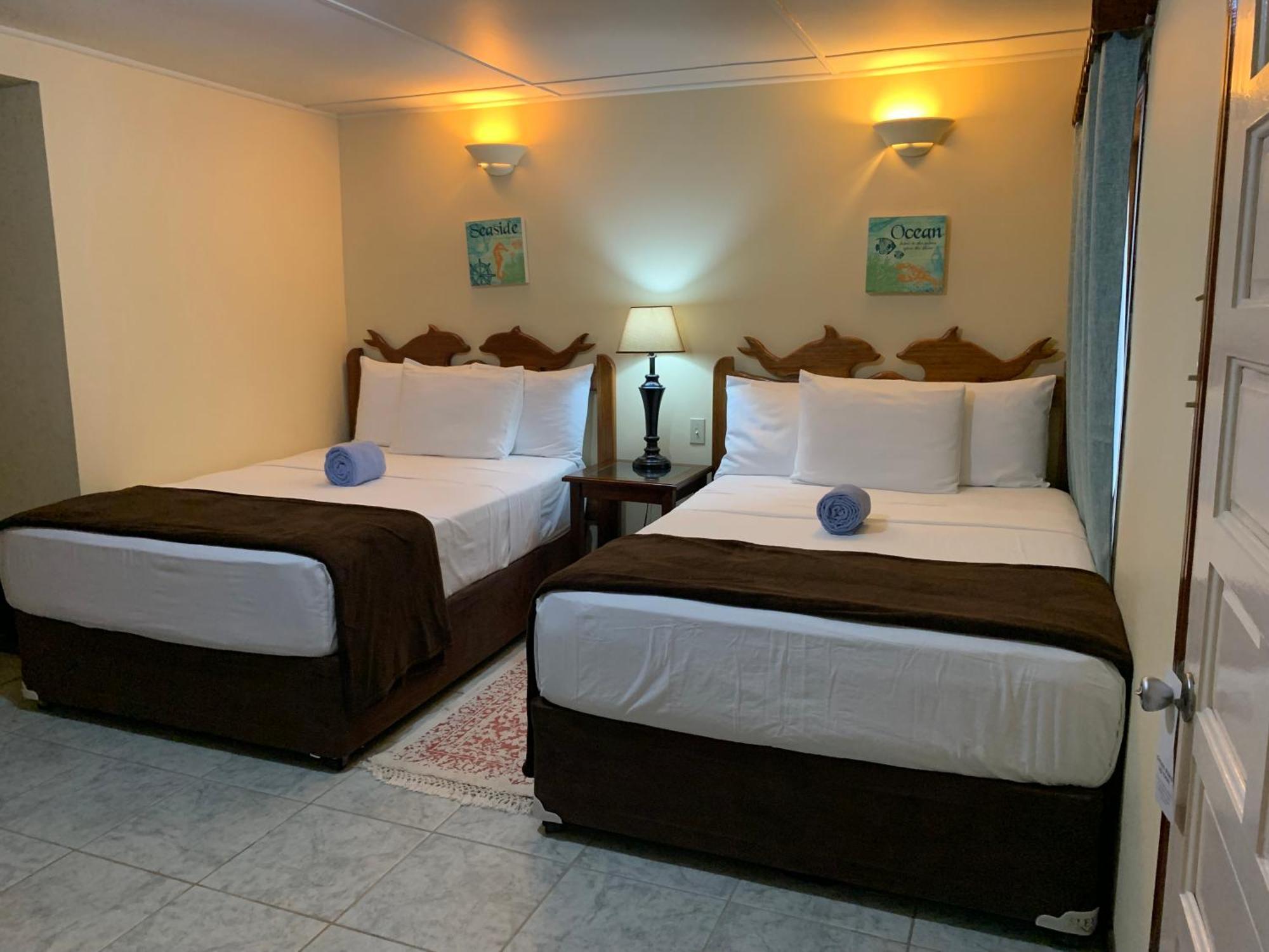 Blue Marlin Beach Resort Dangriga Zewnętrze zdjęcie