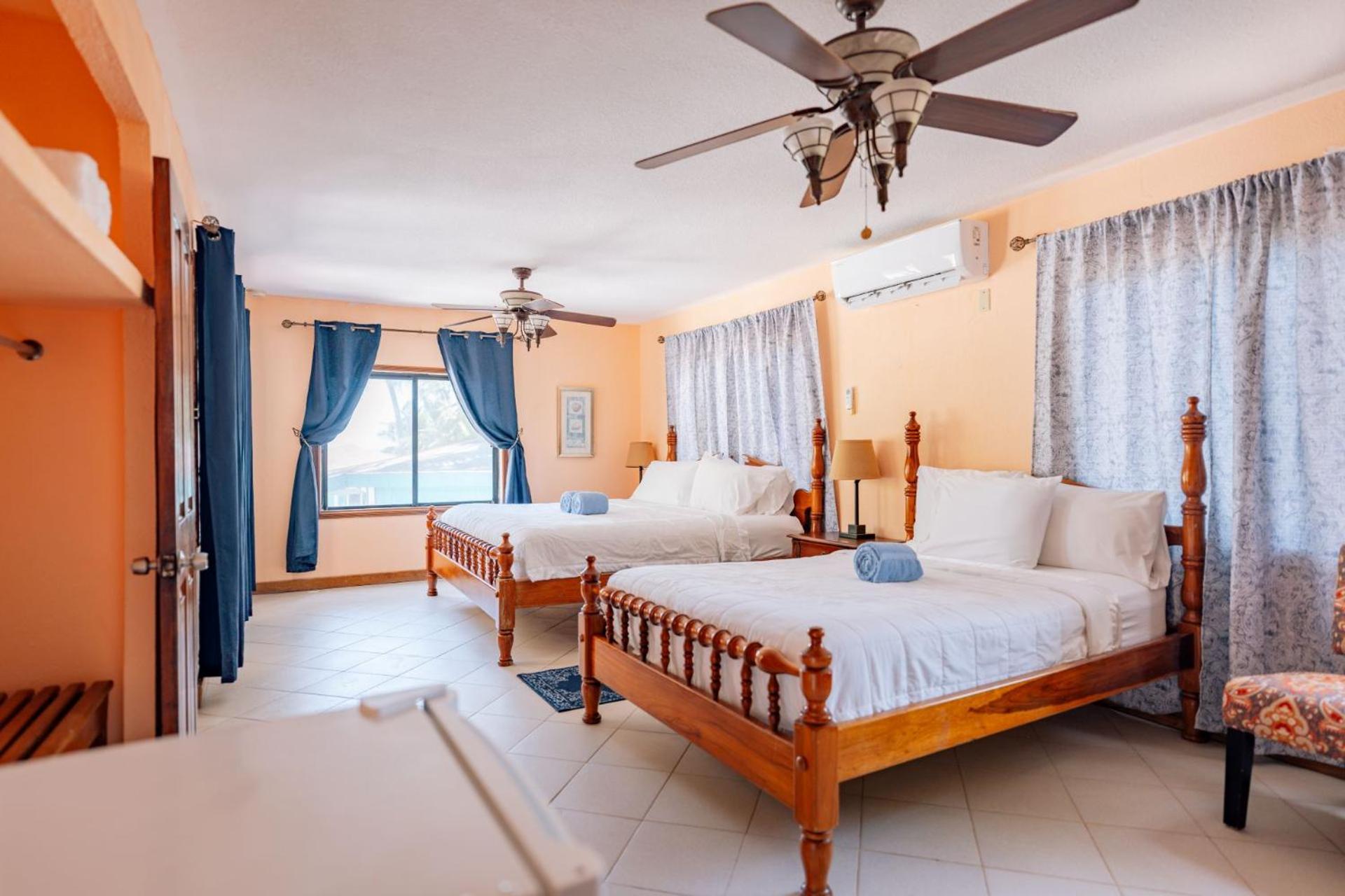 Blue Marlin Beach Resort Dangriga Zewnętrze zdjęcie